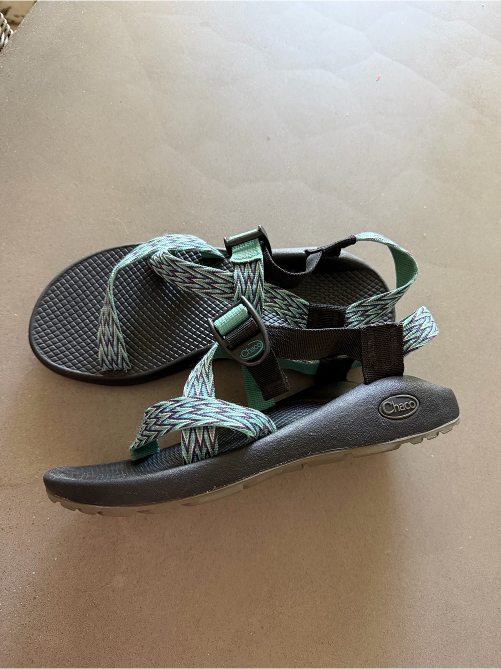 Chaco Women's Sandals with Mint and Black Woven Straps EUC - Picture 2 of 7
